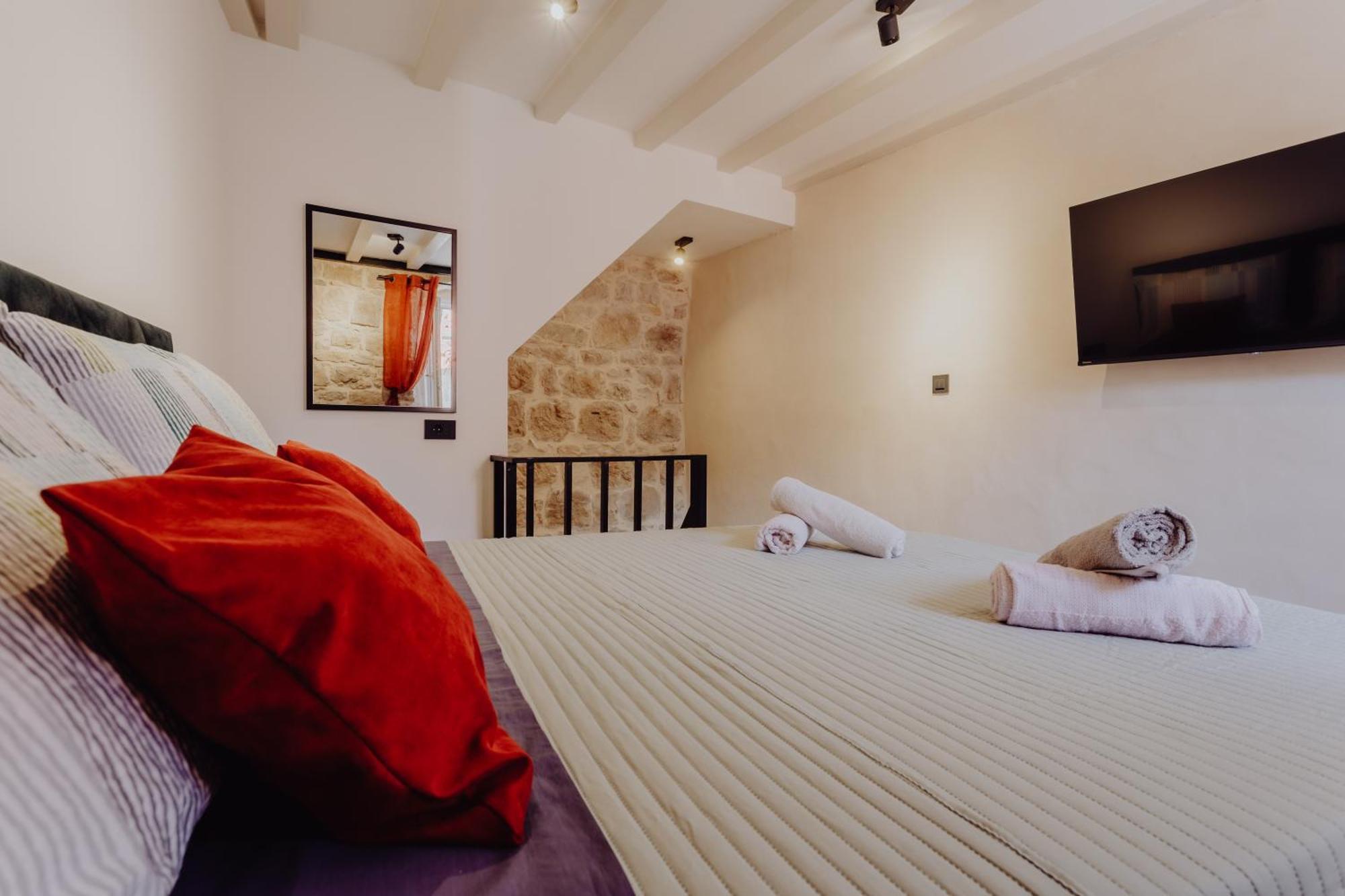 Twenty 5 Apartment สปลิท ภายนอก รูปภาพ